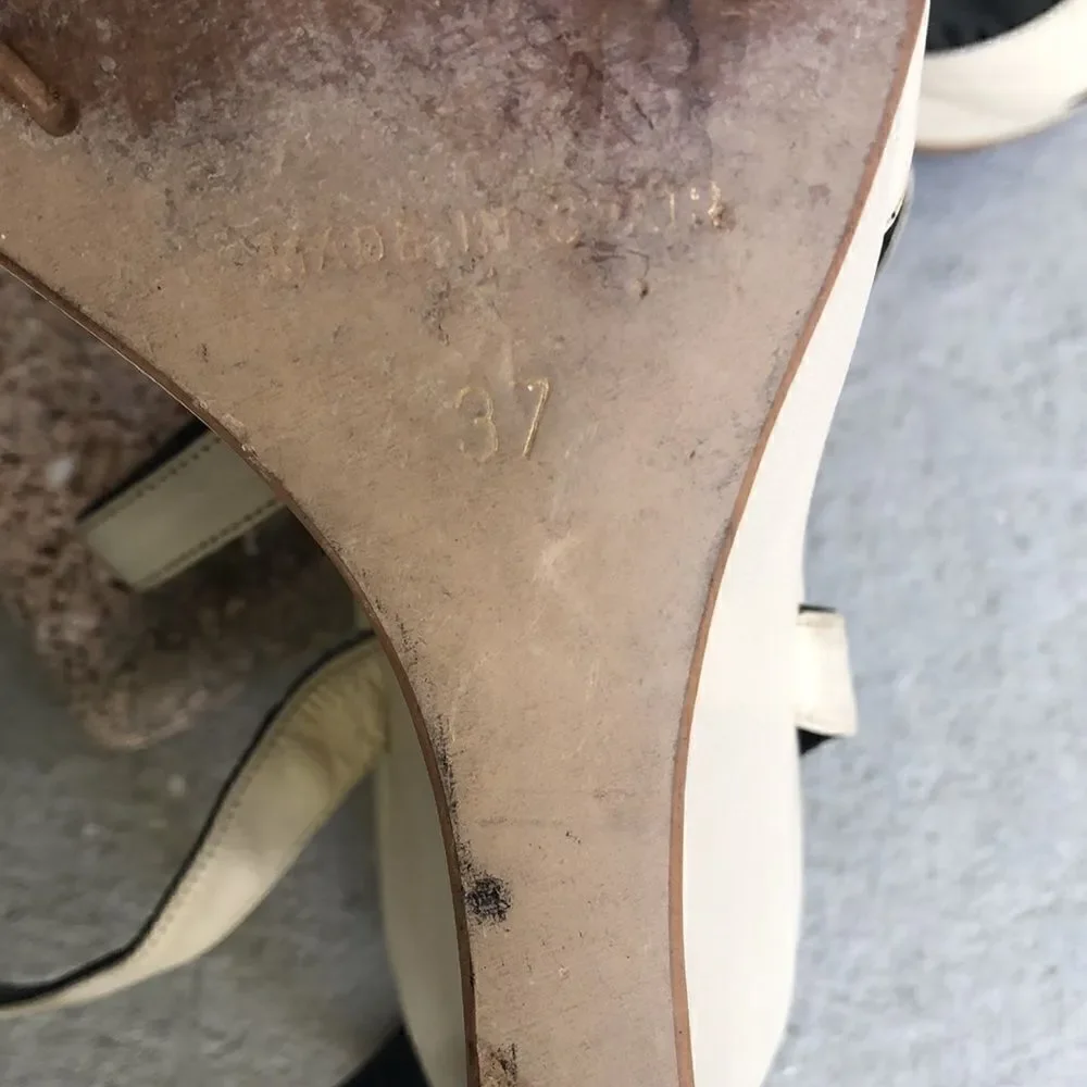 Sinela Wedged Sandals